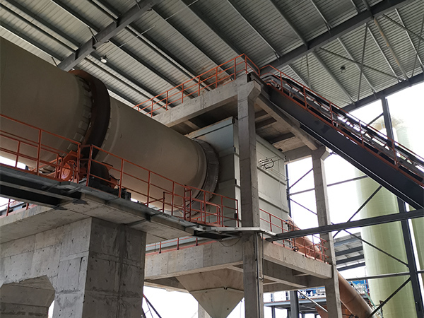 回轉窯窯尾.jpg 回轉窯窯尾.jpg